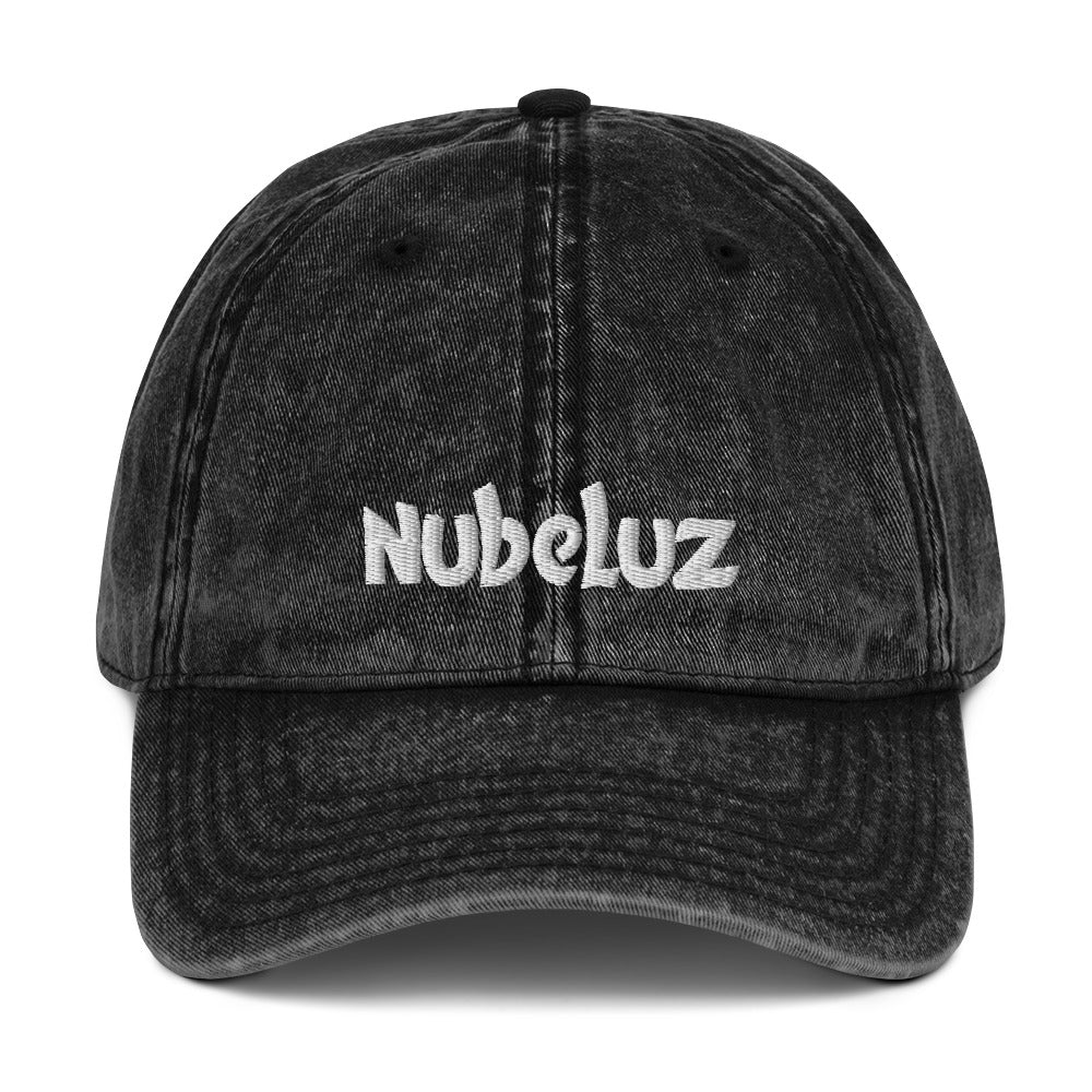 Black "Nubeluz" Cap